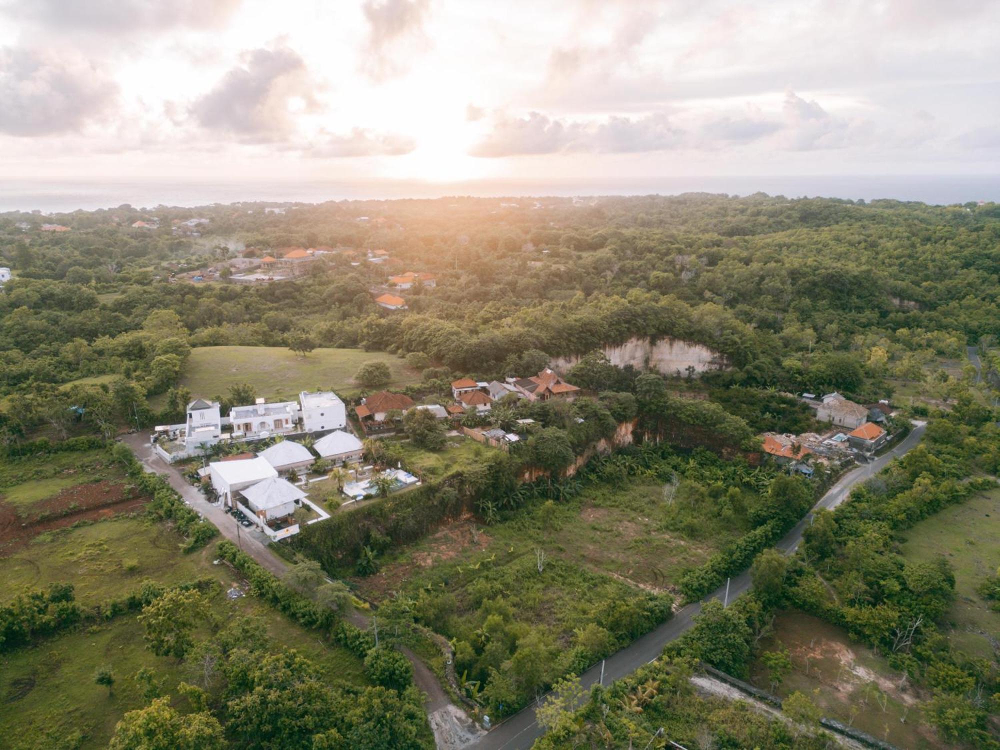 Hotel Sukacita Hill Uluwatu Zewnętrze zdjęcie